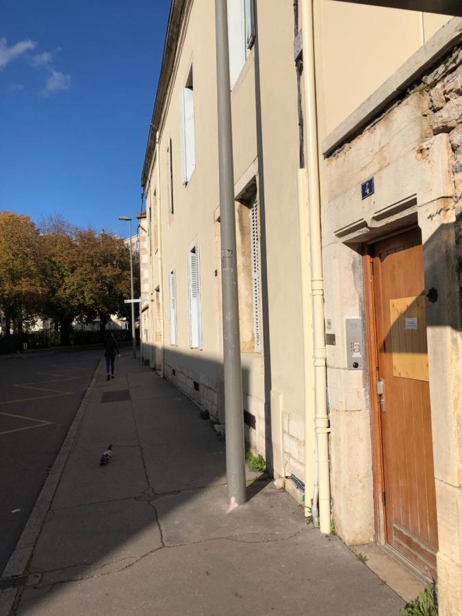 Sous Les Toits De Fleury Διαμέρισμα Ντιζόν Εξωτερικό φωτογραφία
